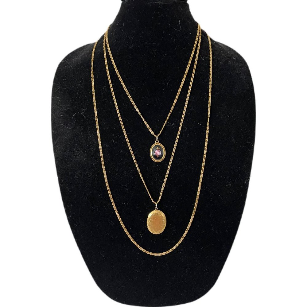 Goldette 3-Strand Triple Gold Tone Necklace Rose Enamel Photo Locket Vintage
